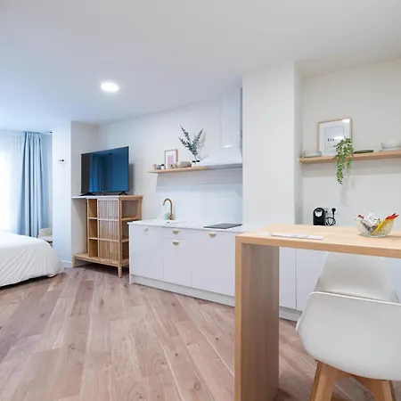 Turísticos Fátima, En El Centro De Vigo