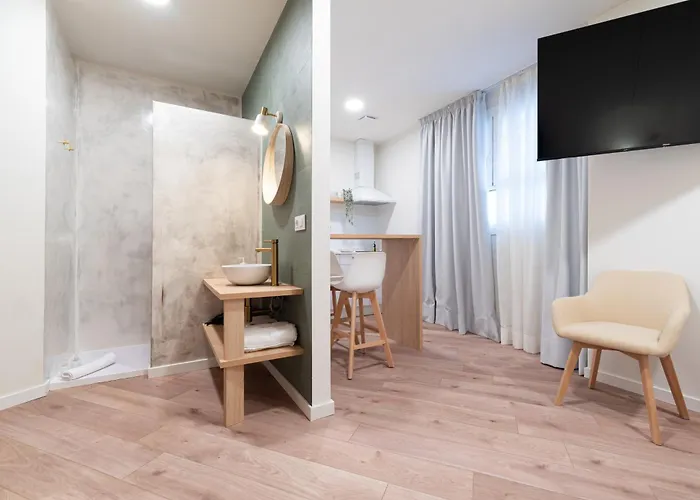 Turisticos Fatima, En El Centro De Apartman Vigo